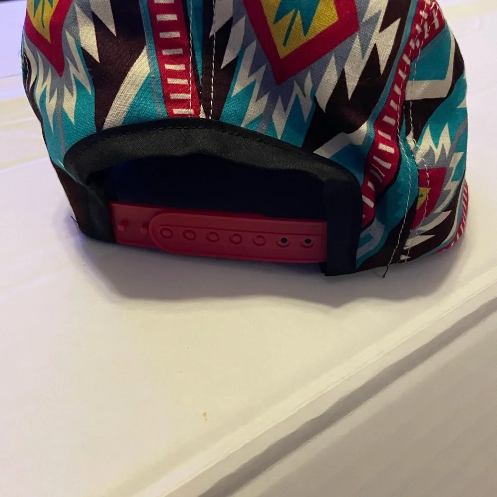 Gaudi Aztec hat - Picture 2 of 2